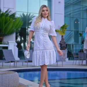 Vestido Curto Dayana em Laise Off-White